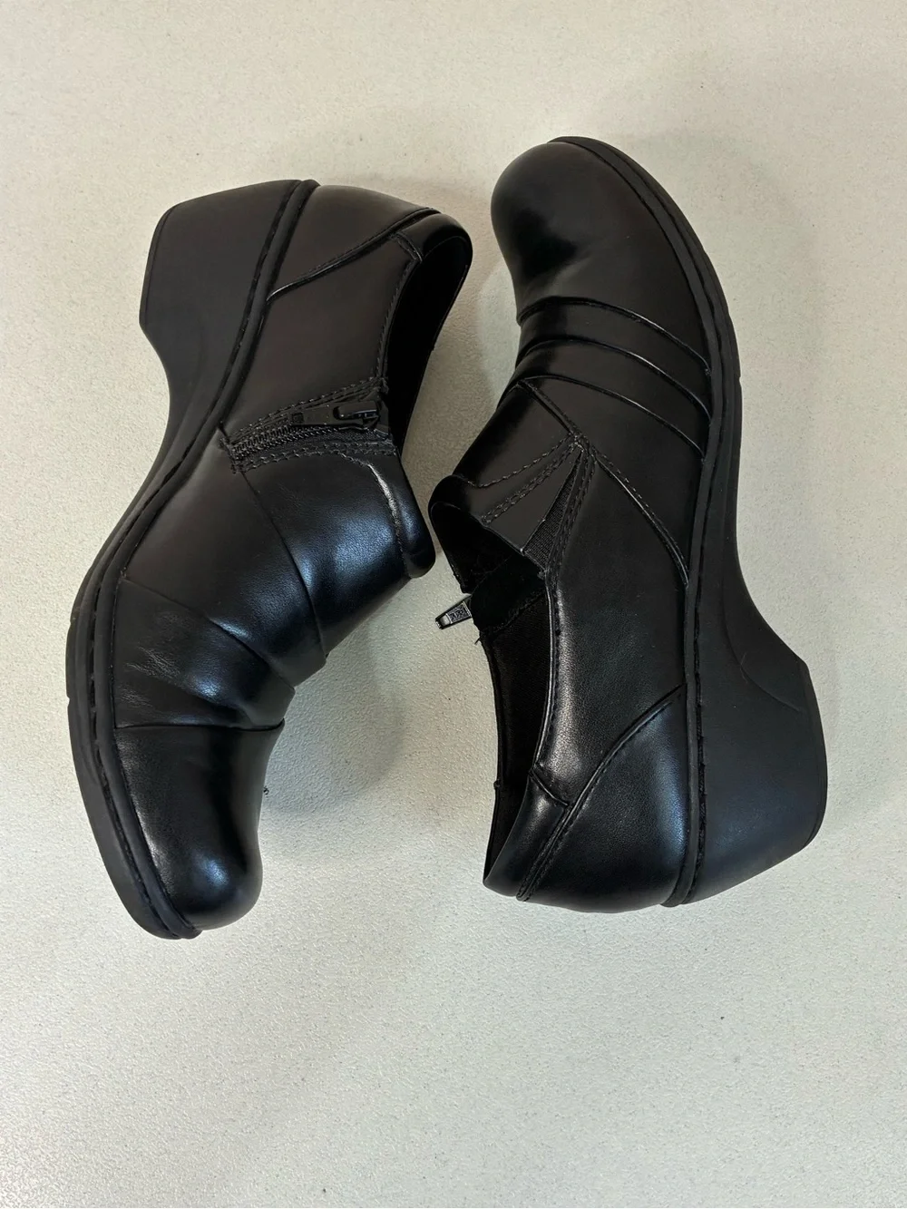 Clarks Channing Essa Black Leather Loafer Side  Zip Womens 9 Comfort Office